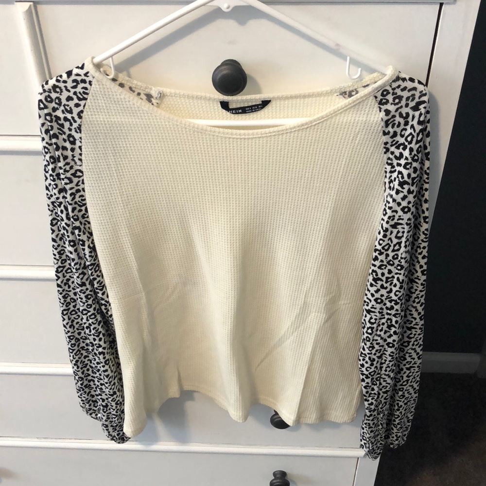 Shirt with animal print